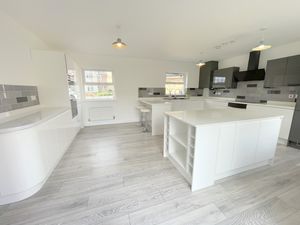 Winterbourne Gardens- click for photo gallery